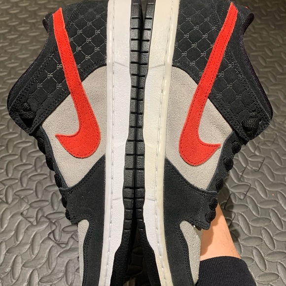 Primitive x Nike SB Dunk Low “Paul Rodriguez” 2015 - Picture 2 of 7